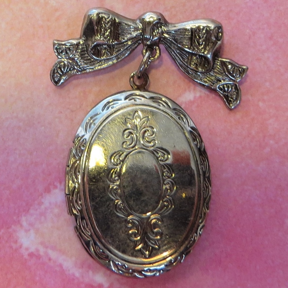 Downton Abbey Style Locket Statement Brooch Pin